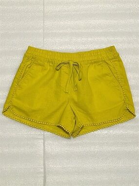 LOFT Linen Blend 3” Pull-on Shorts w/ PomPom Trim in Pear Green